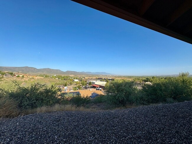 Building Photo - DUPLEX APARTMENT - CAMP VERDE - Mountain views