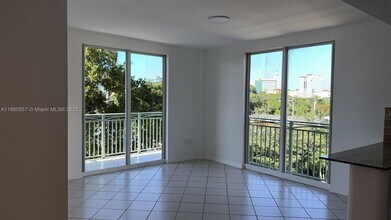 Building Photo - 3500 Coral Wy