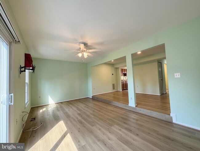 Foto del edificio - 5406 New London Dr