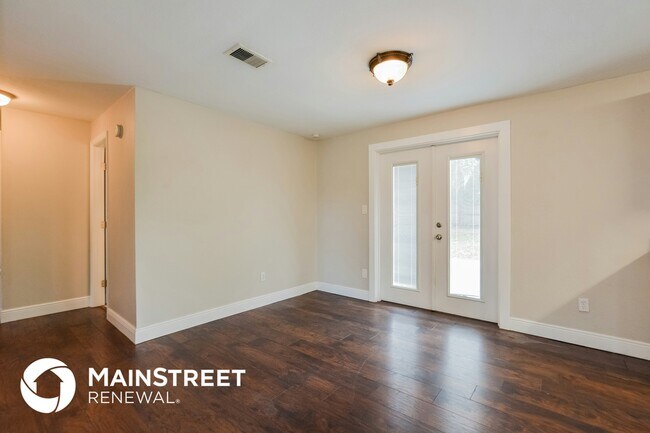 Building Photo - 106 Hughes Ave