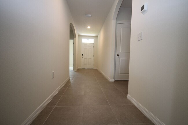 Foto del edificio - Wonderful 3 Bedroom, 2 Bathroom SMART Home...