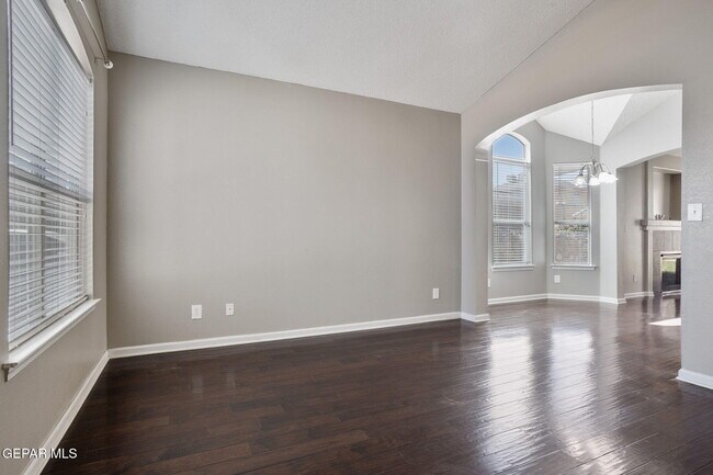 Foto del edificio - 12509 Twin Leaf Dr