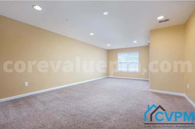 Foto del edificio - 1023 Railbed Dr