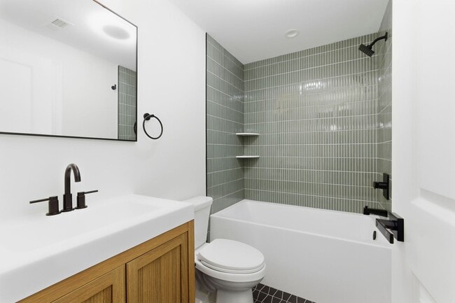 Foto del edificio - 2926 W Oxford St