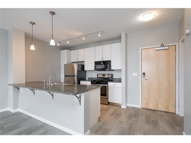 Foto del edificio - 7600 Lyndale Ave S