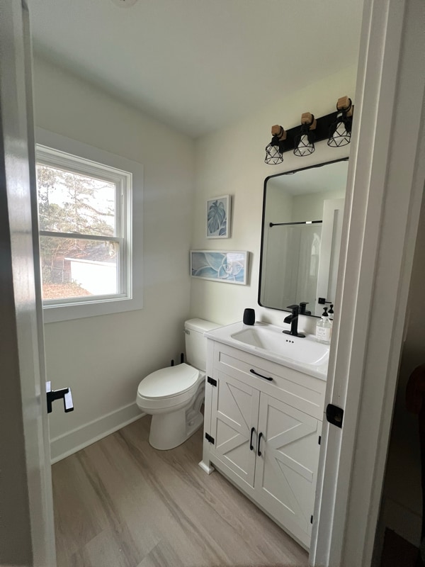 Building Photo - 506 S Spring Ave