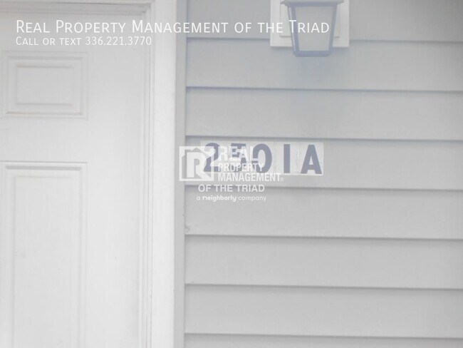 Building Photo - Spacious 3 Bedroom, 2 Bath in Greensboro 2...