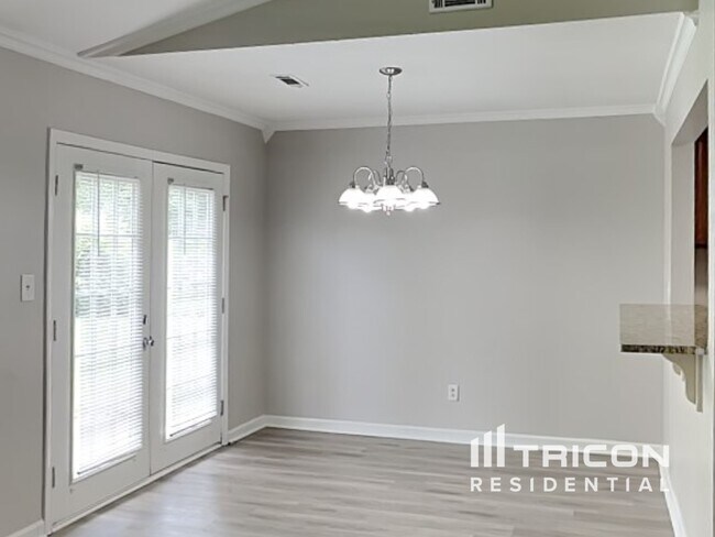 Building Photo - 125 Birch Creek Circle McDonough GA