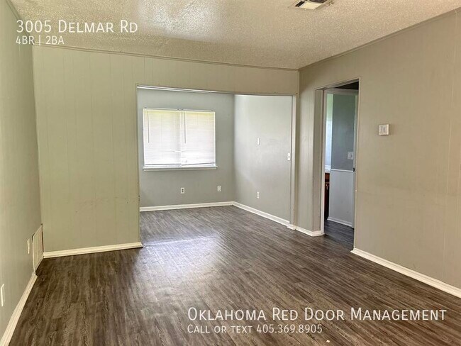 Building Photo - 3005 Delmar Rd