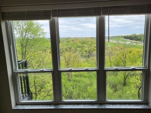 Building Photo - The Overlook at Crystal Lake
