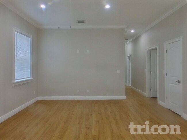 Foto del edificio - 7703 N Huntley Ave