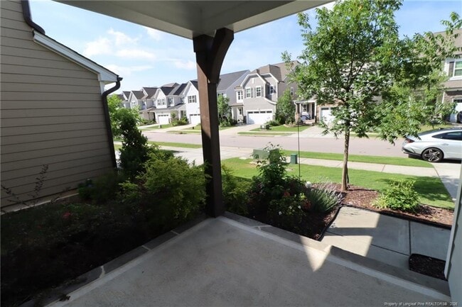 Building Photo - 2936 Baronial St