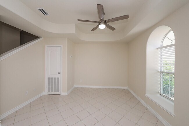 Foto del edificio - 1000 Ranchway Dr