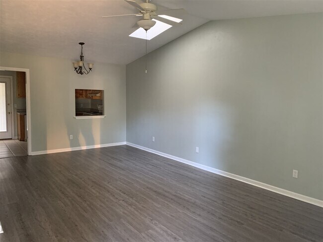 Building Photo - 2144 Sandpebble Ct
