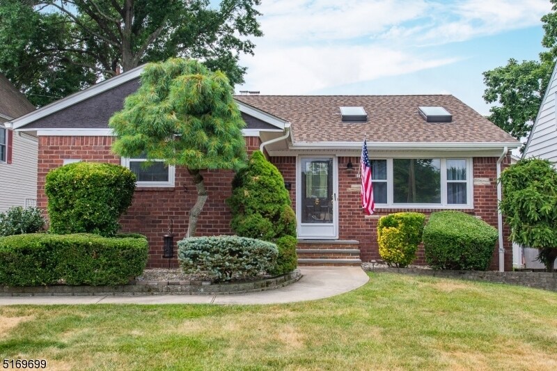 5 Strickland Ave, Little Falls, NJ 07424 House Rental in Little Falls, NJ