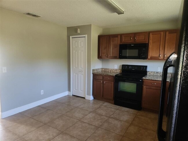 Building Photo - 709 Cockatoo Ct