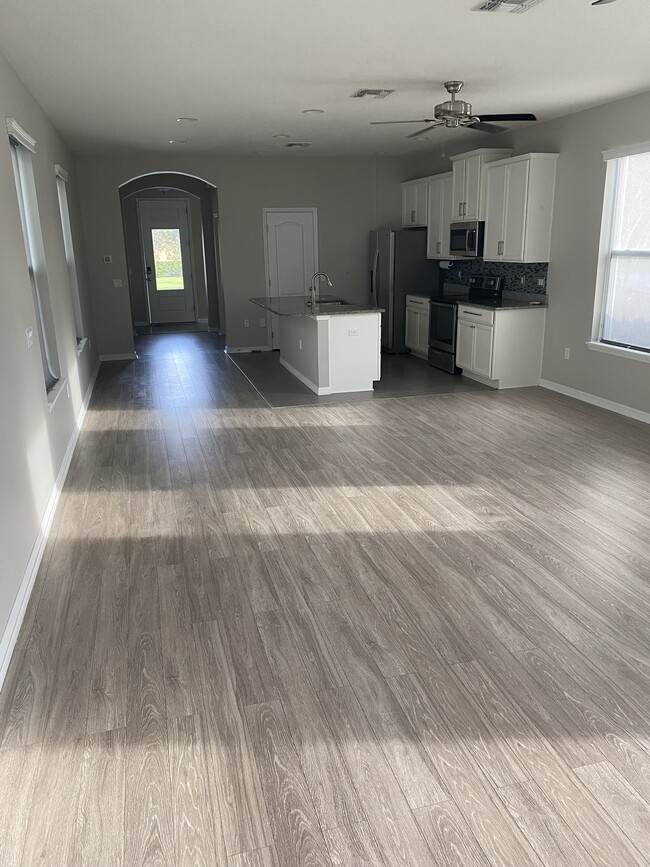 Building Photo - 7149 Bowspirit Pl