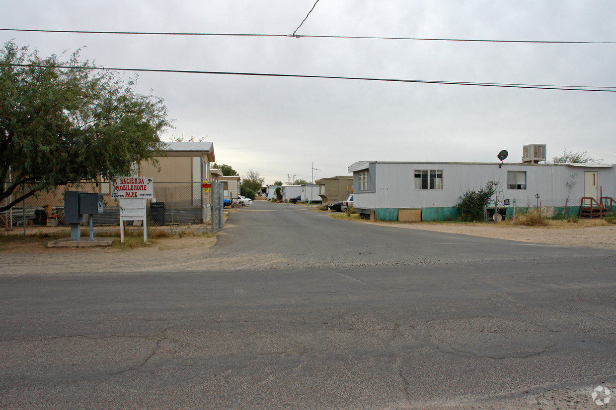 Primary Photo - Hacienda Mobile Home Park