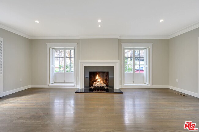 Foto del edificio - 234 S Spalding Dr