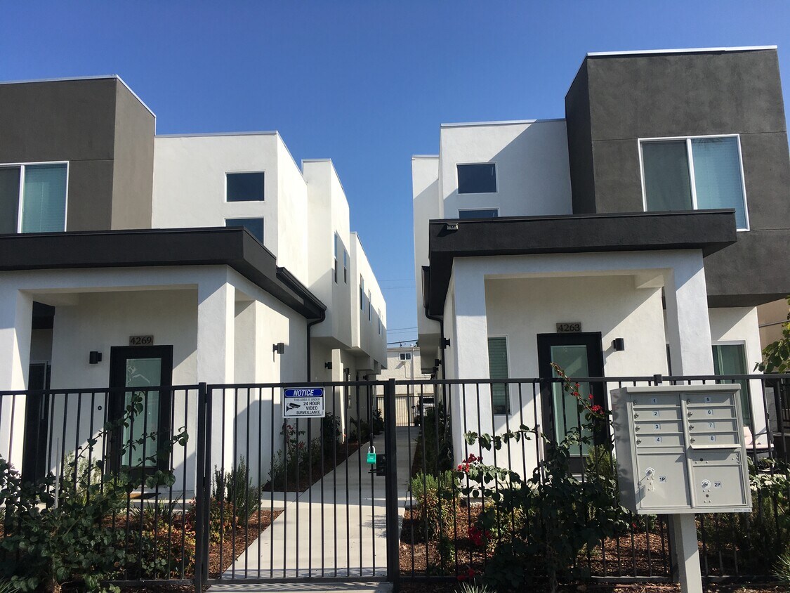 Foto principal - 4267 35th St