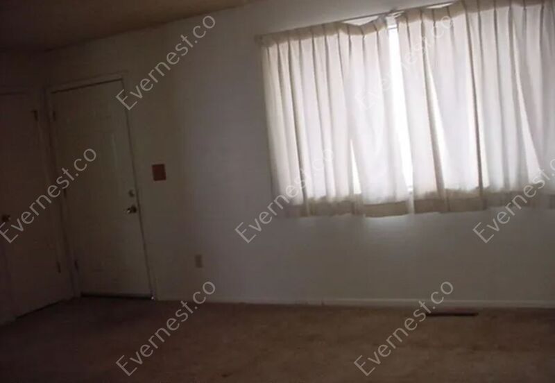 Foto principal - 2641 Montebello Dr W