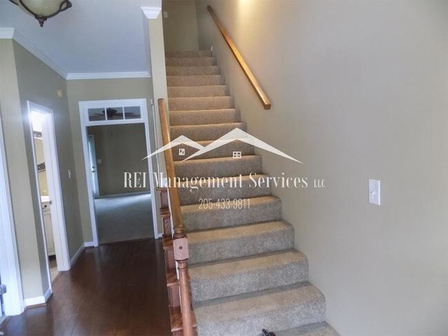 Building Photo - 440 Cambrian Ridge Trail