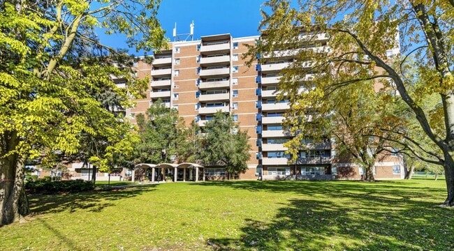 Building Photo - 25 Duncanwoods Dr