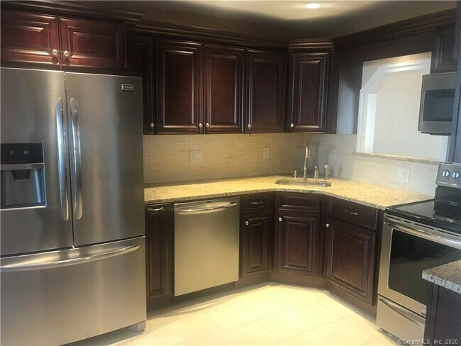 Foto del edificio - 109 Fawn Ridge Ln