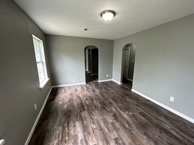 Foto del edificio - 2415 SW D Ave