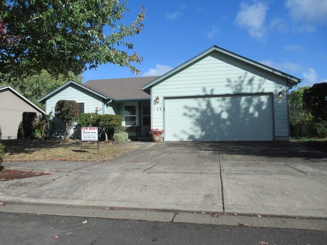 Building Photo - Three Bedroom Home in Independence
