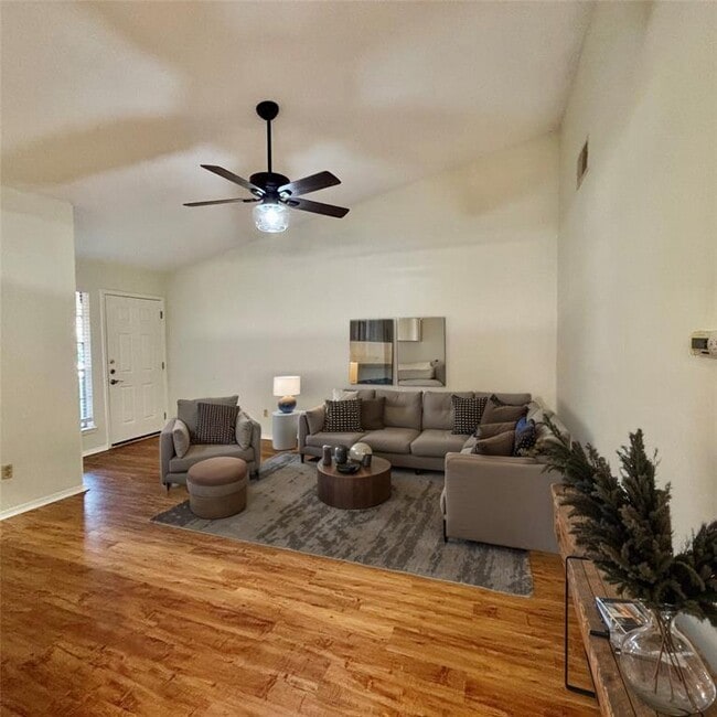 Building Photo - 405 Burlwood Ct