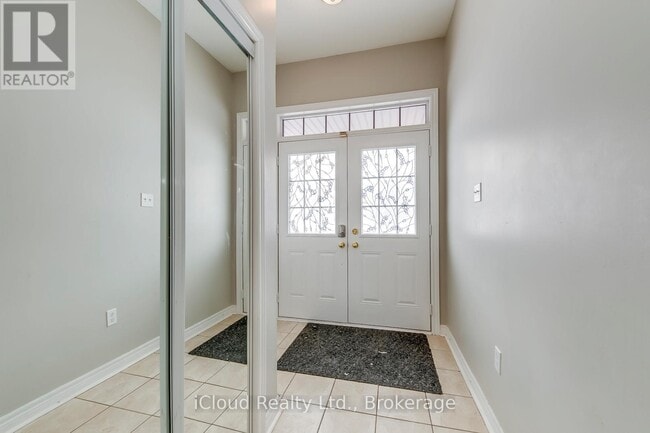 Photo du bâtiment - 518 Coach Dr