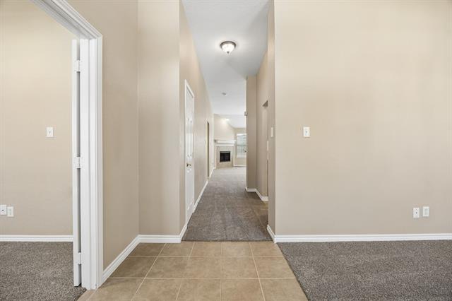 Foto del edificio - 9508 Fox Hill Dr