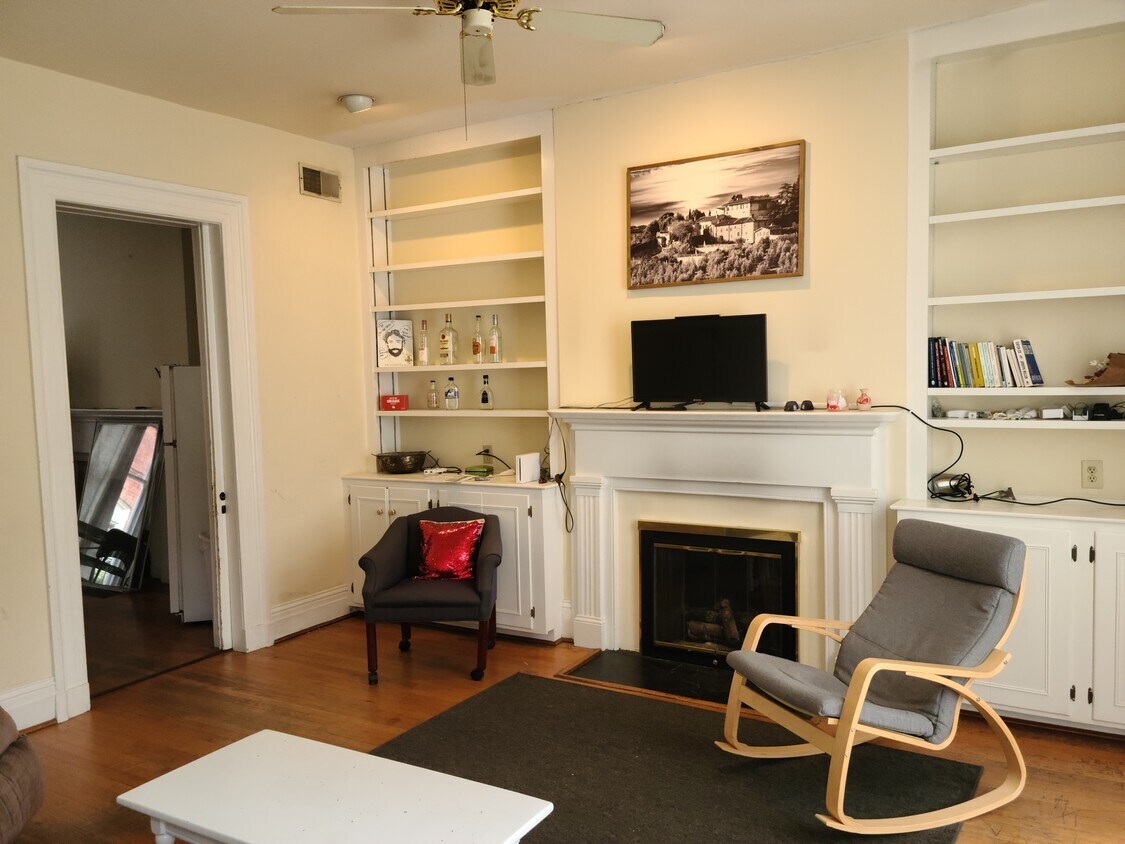 Living room - 25 N New St