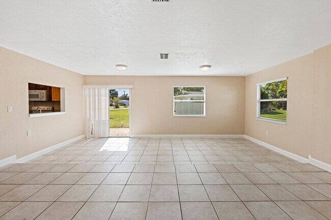 Foto del edificio - 8949 Chatham St