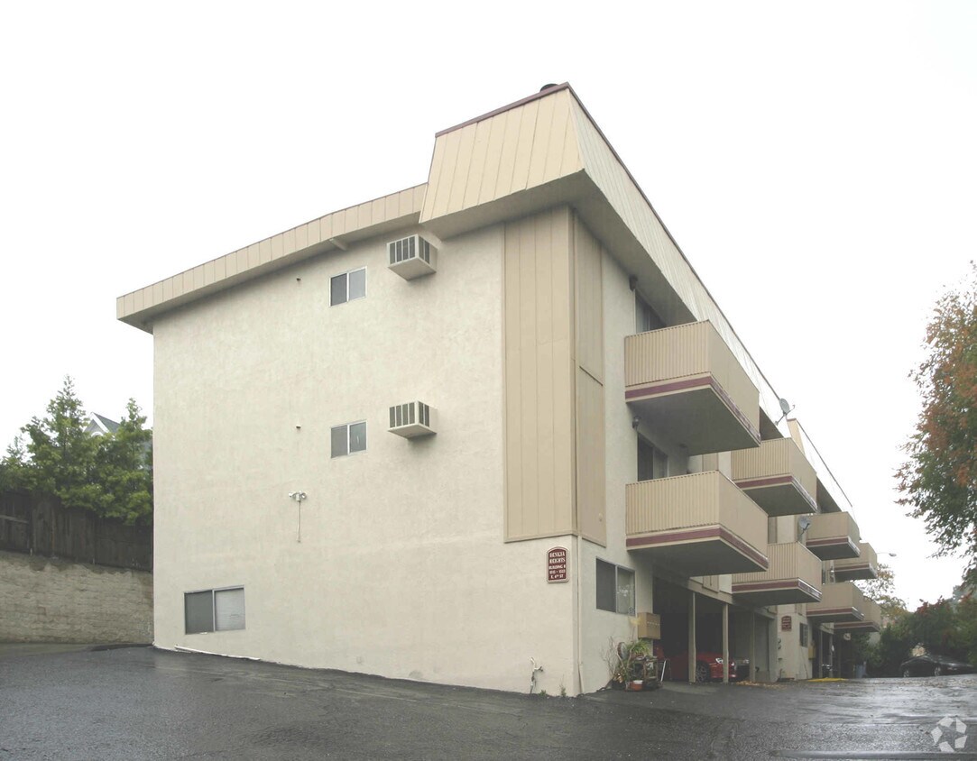 Building Photo - Benicia Heights Apartments