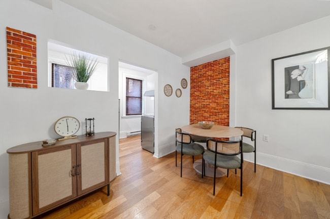 Photo - 102 Revere St House