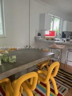 Building Photo - 3921 Meridian Ave