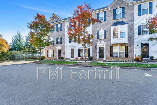 Foto del edificio - 15744 Kensington Palace Ln