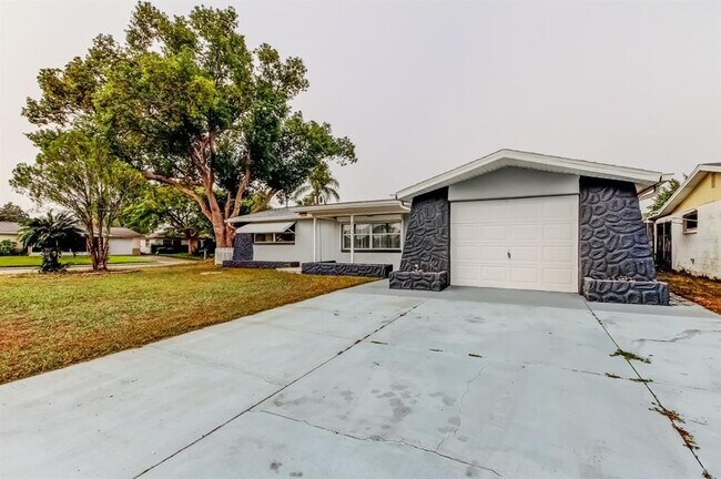 Foto del edificio - 3735 Mynabird Dr