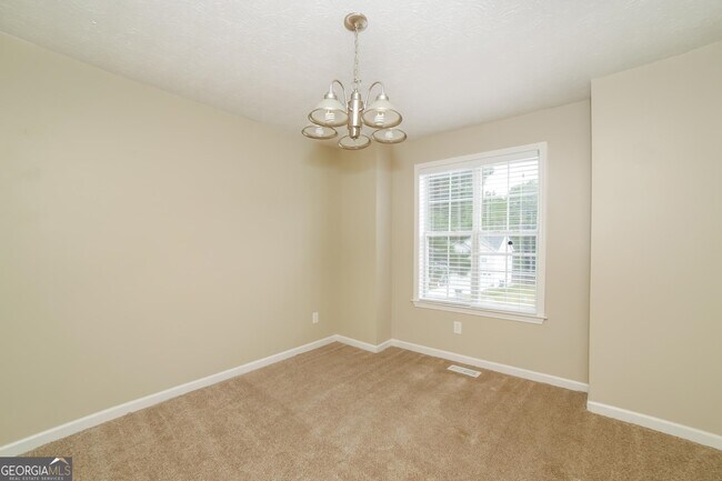 Building Photo - 383 Paradise Cir