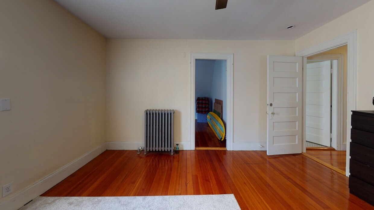 Primary Photo - 96 Columbia St