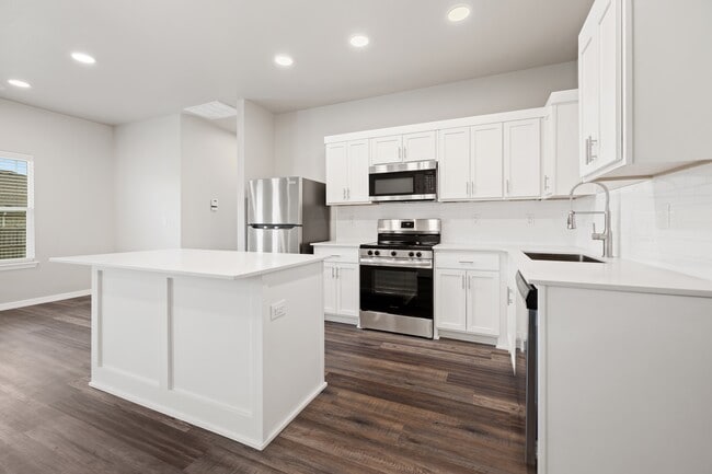 Building Photo - The Villas at Palecero