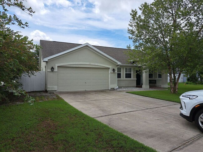Foto del edificio - 3413 Jasmine Trace Ln