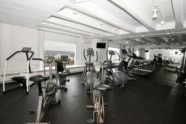 Gym in Building - 810 Matson Pl