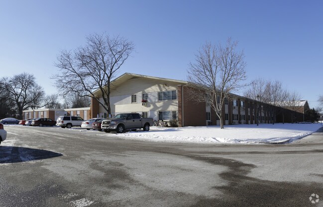 Foto del edificio - Lyn Villa Apartments