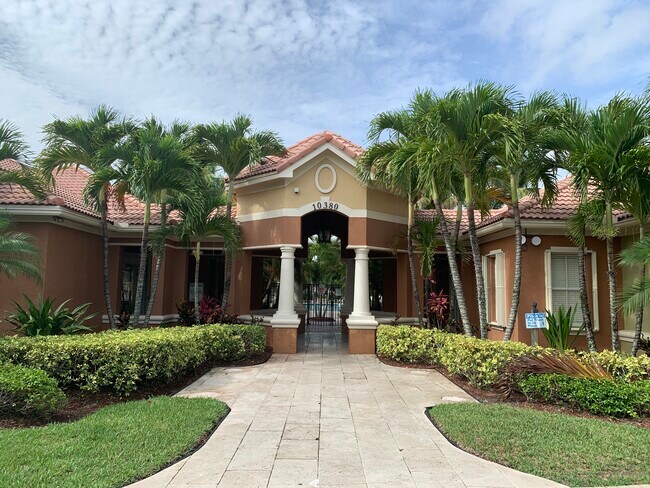 Foto del edificio - 10318 Fox Trail Rd S