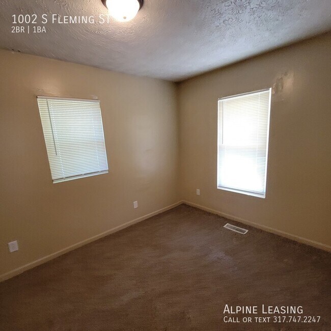 Building Photo - West side 2 Bedroom