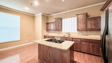 Building Photo - 2418 Ralph St