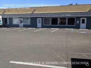 Building Photo - 1800 SE Hwy 101